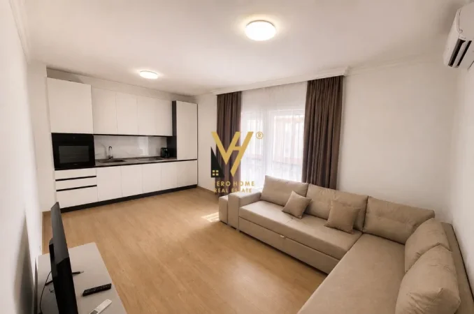Tirane, jepet me qera apartament 2+1+Ballkon Kati 3, 90 m² 1.000 € (QENDER)