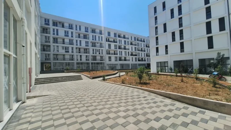 Tirane, jepet me qera apartament 2+1 Kati 2, 89 m² 550 € (Rrethrrotullimi i 5 Majit)