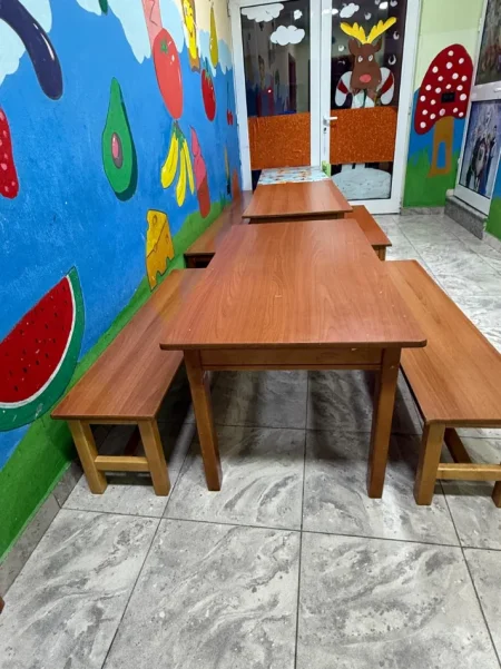 Tirane, shes Shitet baze materiale per kopsht femijesh 1 €