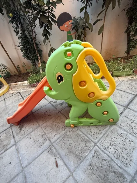 Tirane, shes Shitet baze materiale per kopsht femijesh 1 €