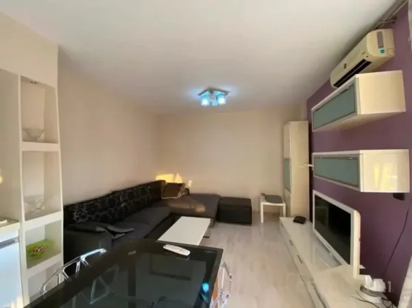 Tirane, jepet me qera apartament 1+1 Kati 8, 78 m² 600 € (Brryli)