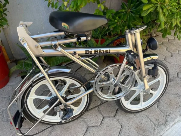 Shqiperi, shes Bicikleten me palosje. Di Blasi. gri metalizato 200 €