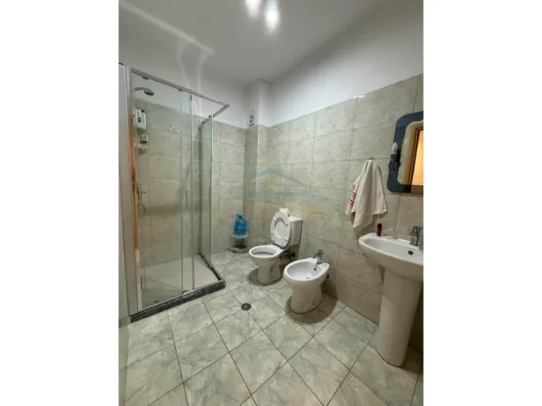 Qera, Apartament 2+1+2, Pallati Eja Studio, Unaza e Re  45,000 Lekë 0696069906