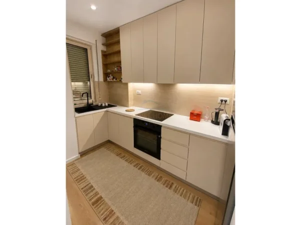 Qira, Apartament 3+1+2, Liqeni i Thatë, Tiranë 0696069906