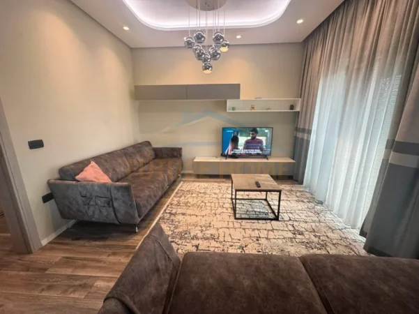 Qera, Apartament 2+1 + Post Parkimi, Bulevardi Zhan D'Ark, Tirane  75,000 Lekë 0696069906