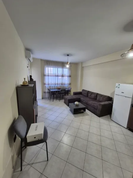 Tirane, shitet apartament 1+1+Aneks+Ballkon Kati 4, 65 m² 115.000 € (astir , unaza e re , rruga teodor keko)