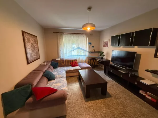 Qera Apartament 2+1+Depo, Rruga e Kavajës, Tiranë 52,000 Lekë 0696069906