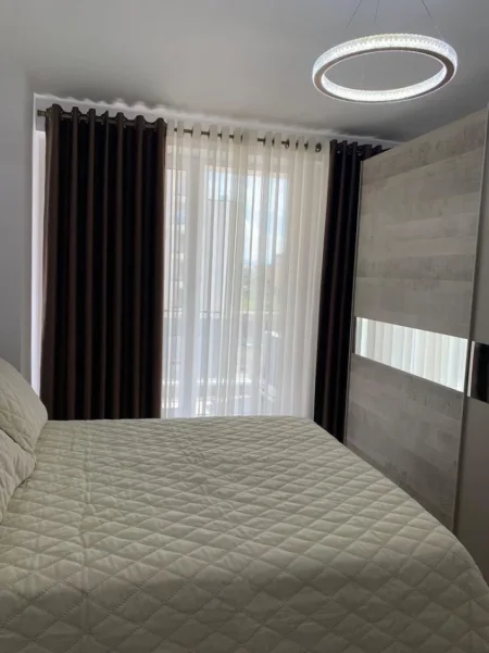 Tirane, jepet me qera apartament 2+1 Kati 4, 120 m² 750 € (Fusha Aviacionit; Turdiu)