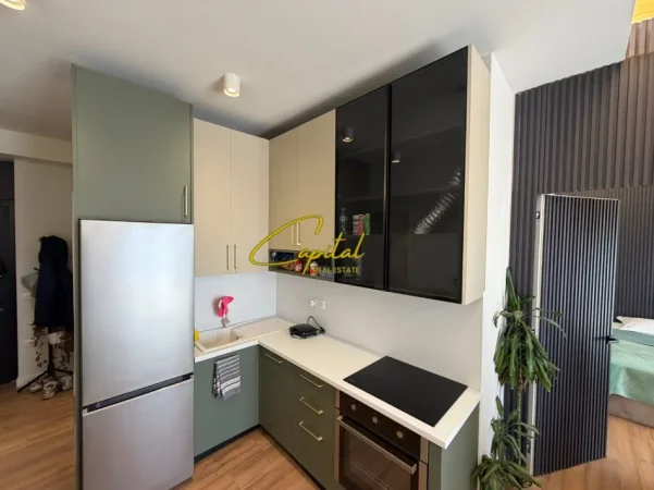 Tirane, jepet me qera apartament 1+1 Kati 7, 65 m² 600 € (ASTIR)