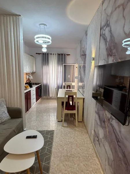 Durres, jepet me qera apartament 1+1+Ballkon Kati 2, 50 m² 400 € 