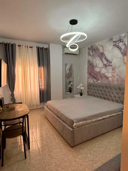 Durres, jepet me qera apartament 1+1+Ballkon Kati 2, 50 m² 400 € 