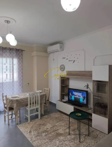 Tirane, jepet me qera apartament 1+1 Kati 4, 60 m² 570 € (21 DHJETORI)
