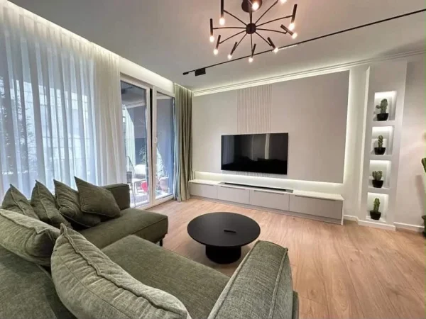 Tirane, jap me qera apartament 3+1 Kati 2, 150 m² 2.000 € (Forest Rezidence)