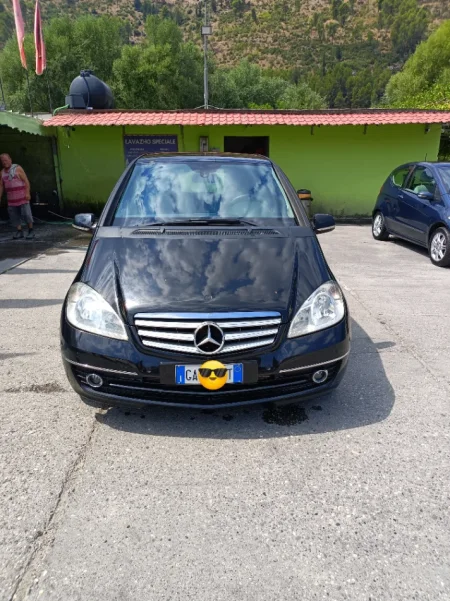 Berat, shes makine CLASSE A 180 CDI Nafte, e zeze manuale Klima 267.000 km 1.900 €