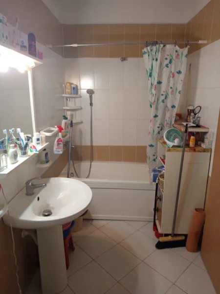 Durres, shes apartament 2+2+Aneks+Ballkon Kati 5, 106 m² (Rruga Taulantia)