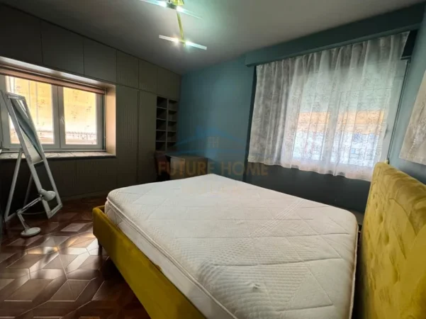 Tirane, jepet me qera apartament 3+1+2+Ballkon Kati 8, 120 m² 1.500 € (Zogu i Zi)