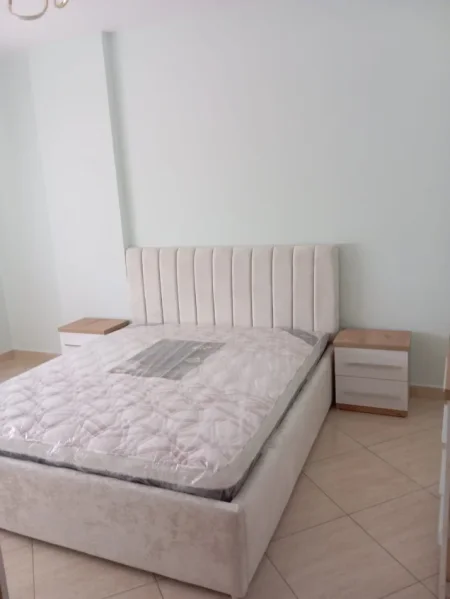 Tirane, jepet me qera apartament 1+1 Kati 6, 60 m² 550 € (Selvia tek xhangolli)