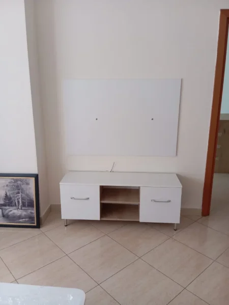 Tirane, jepet me qera apartament 1+1 Kati 6, 60 m² 550 € (Selvia tek xhangolli)