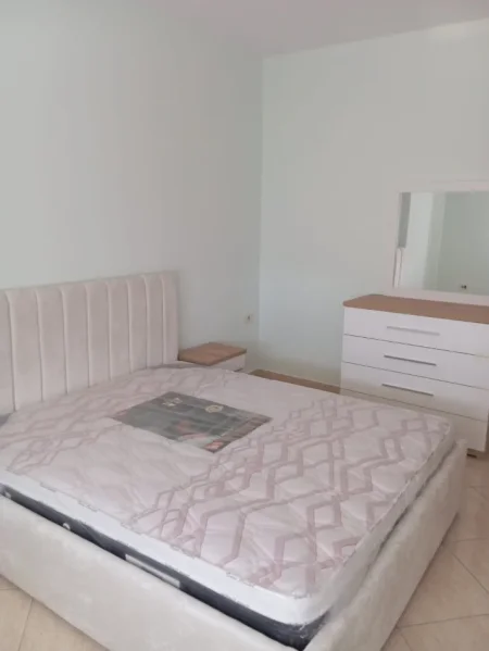 Tirane, jepet me qera apartament 1+1 Kati 6, 60 m² 550 € (Selvia tek xhangolli)