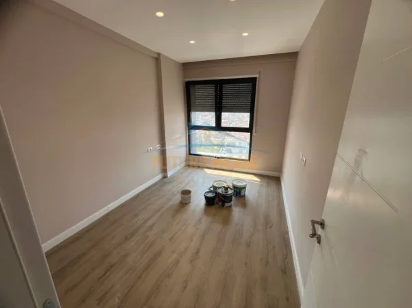 Tirane, shitet apartament 2+1 Kati 7, 100 m² 220.000 € (Jordan Misja)