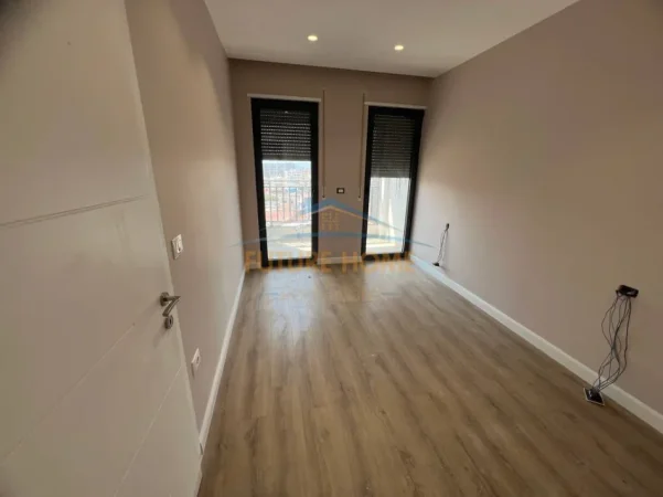 Tirane, shitet apartament 2+1 Kati 7, 100 m² 220.000 € (Jordan Misja)