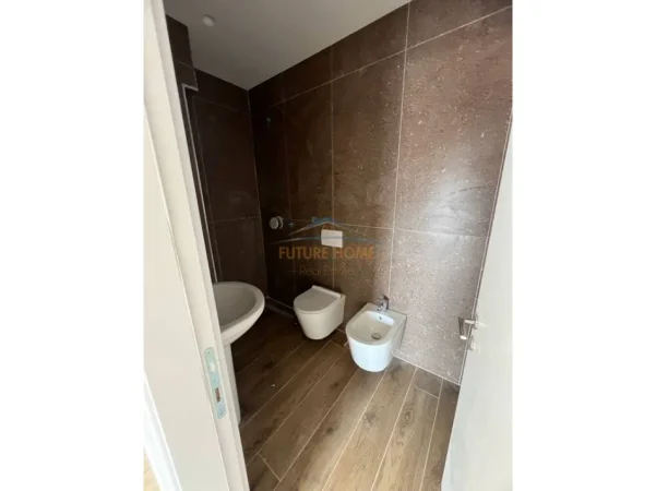 Tirane, shitet apartament 2+1 Kati 7, 100 m² 220.000 € (Jordan Misja)