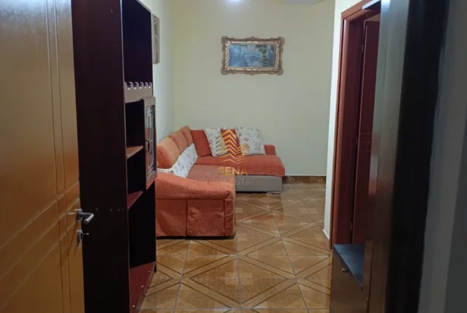Tirane, jepet me qera apartament 1+1+Ballkon Kati 2, 65 m² 450 € (Don Bosko)