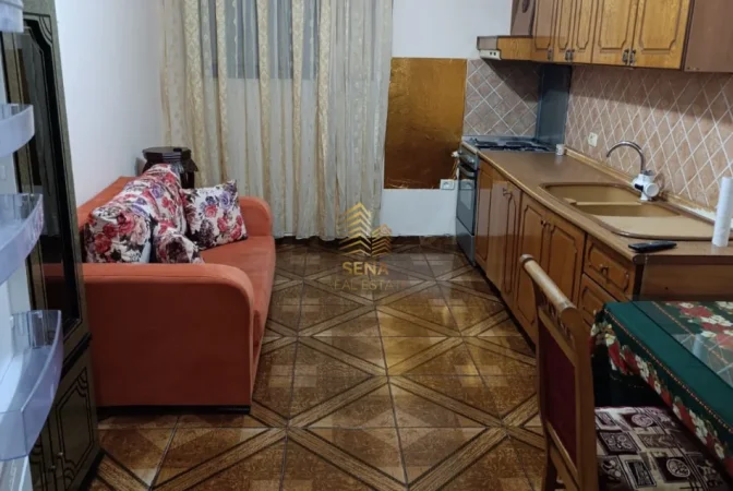 Tirane, jepet me qera apartament 1+1+Ballkon Kati 2, 65 m² 450 € (Don Bosko)