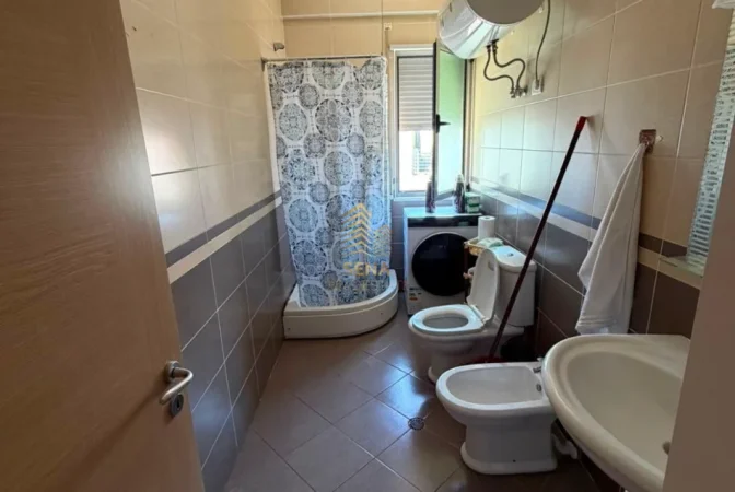 Tirane, jepet me qera apartament 1+1+Ballkon Kati 5, 60 m² 500 € (5 Maji)