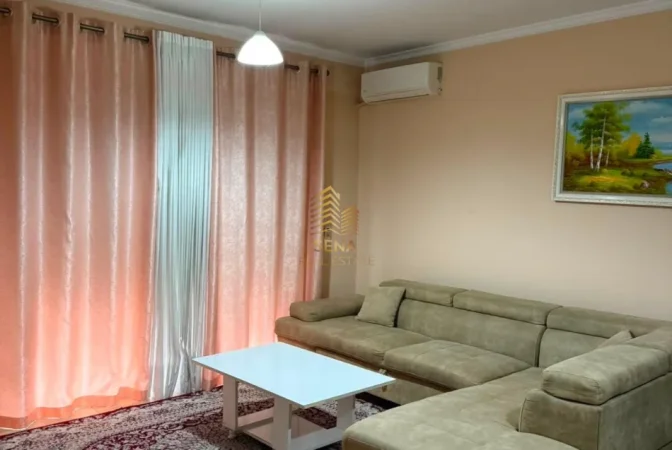 Tirane, jepet me qera apartament 1+1+Ballkon Kati 5, 60 m² 500 € (5 Maji)