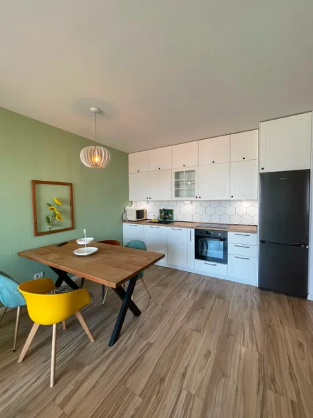 Tirane, jepet me qera apartament 1+1+Ballkon Kati 10, 70 m² 600 € (Astir)