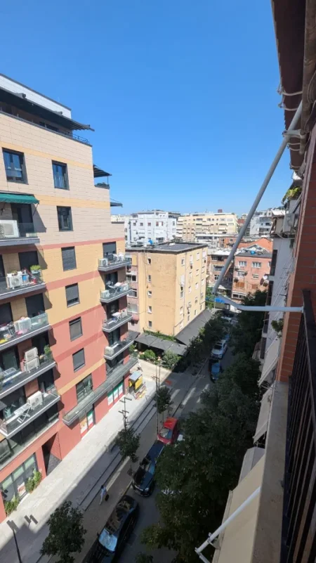 Tirane, jepet me qera apartament 2+1+Aneks+Ballkon , 112 m² 899 € (Rruga Kosovareve)