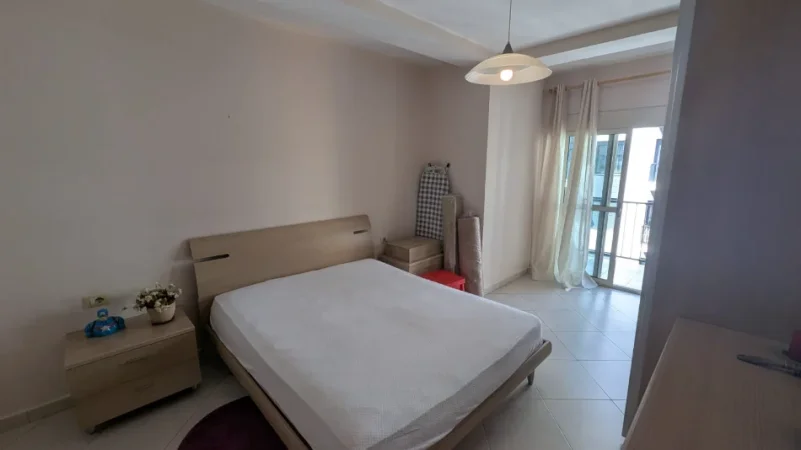 Tirane, jepet me qera apartament 2+1+Aneks+Ballkon , 112 m² 899 € (Rruga Kosovareve)
