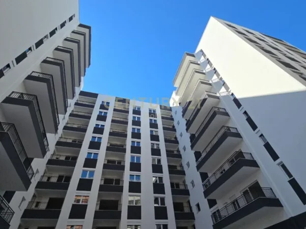 Tirane, shitet apartament 1+1+Ballkon Kati 1, 76 m² 91.200 € 