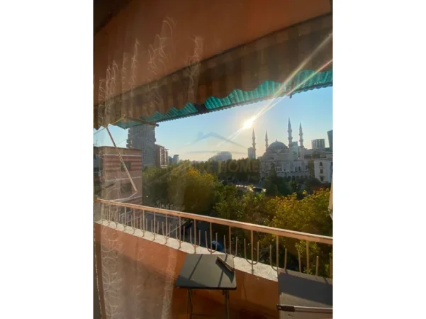 Tirane, jepet me qera apartament 2+1 Kati 5, 72 m² 120.000 all (Rruga e Elbasanit)