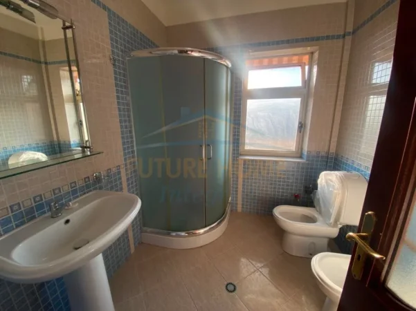 Tirane, jepet me qera apartament 2+1 Kati 5, 72 m² 120.000 all (Rruga e Elbasanit)