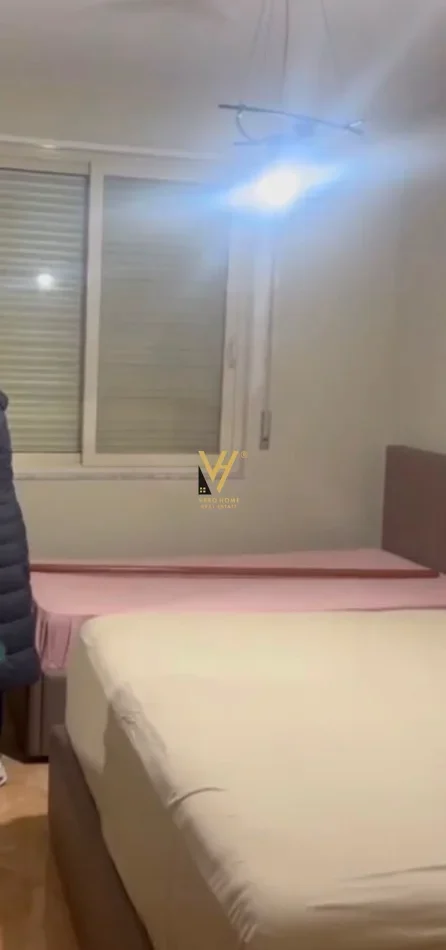 Tirane, jepet me qera apartament 2+1+Ballkon Kati 5, 106 m² 720 € (RRUGA PETRO NINI LUARASI)