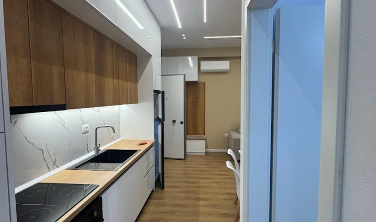 Tirane, jepet me qera apartament 1+1 Kati 3, 75 m² 500 € 