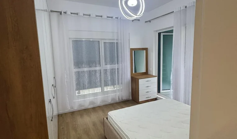 Tirane, jepet me qera apartament 1+1 Kati 3, 75 m² 500 € 