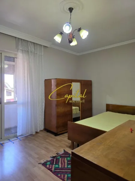Tirane, jepet me qera apartament 2+1 Kati 3, 90 m² 550 € (RRUGA E ELBASANIT)