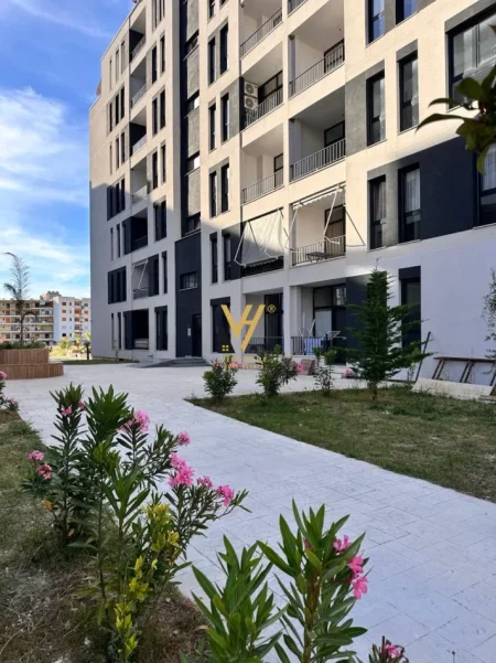Vlore, shitet apartament 1+1+Ballkon Kati 1, 63 m² 121.000 € (ORIKUM)