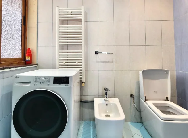 💥 Me Qera: 2+1+2Wc & 2Bllkn + TARRACË te Shfrytezueshme | 130 m² 📍Myslym Shyri - Rruga Himë Kolli 🏢 850€/Muaj ✨️