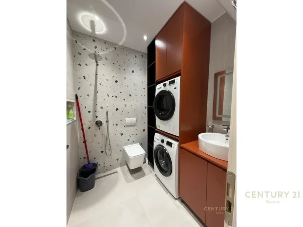 Tirane, jepet me qera apartament 2+1 Kati 4, 116 m² 620 € (Rezidenca City View, Shkoze)