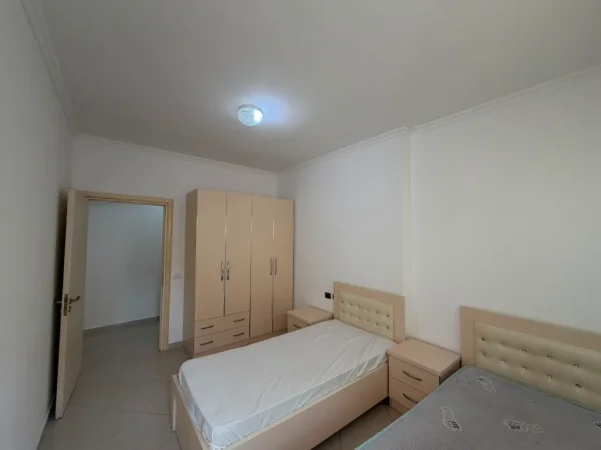 Tirane, jepet me qera apartament 2+1+Aneks+Ballkon Kati 5, 92 m² 500 € (Kashar)