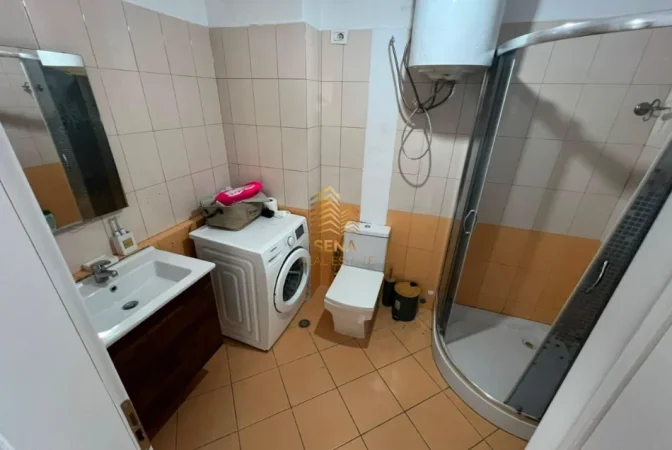 Tirane, jepet me qera apartament 2+1+Ballkon Kati 5, 108 m² 680 € (Laprake)