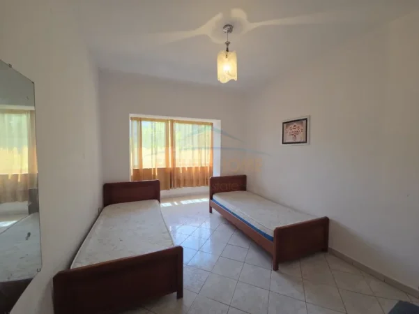 Tirane, jepet me qera apartament 2+1+Depo Kati 1, 57 m² 550 € (ALIDEMI)