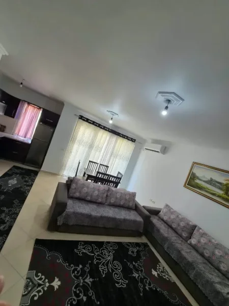 Tirane, jepet me qera apartament 2+1+Ballkon , 89 m² 500 € (Astir)