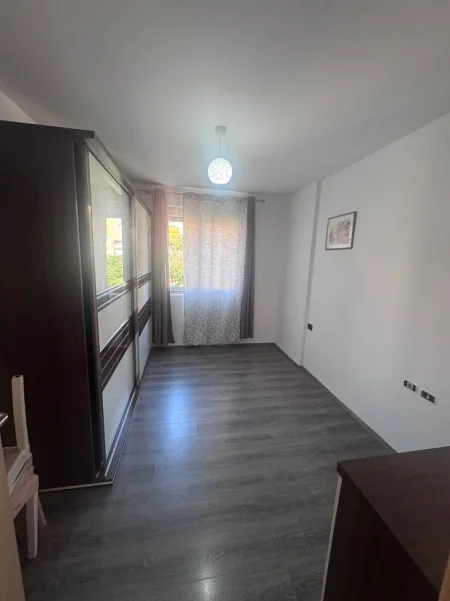 SHITET APARTAMENT  2+1 FUSHA E AVIACIONIT  179.000 €