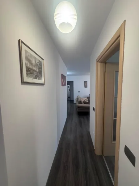 SHITET APARTAMENT  2+1 FUSHA E AVIACIONIT  179.000 €