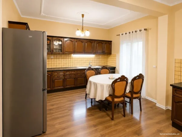 Tirane, jepet me qera Vile 3+1 Kati 2, 180 m² 850 € (fusha e aviacionit)